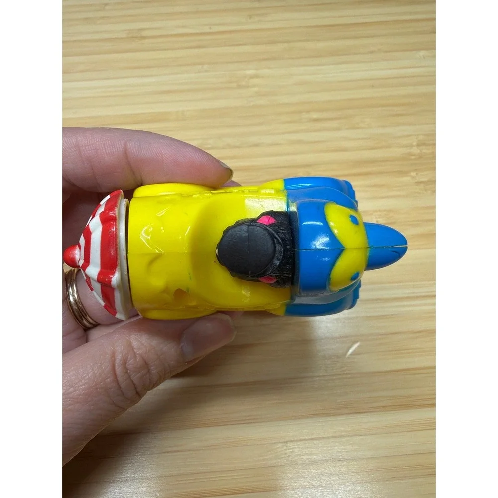 1991 DC Comics Penguin Umbrella Car Toy Vehicle Batman Rolling Figure
